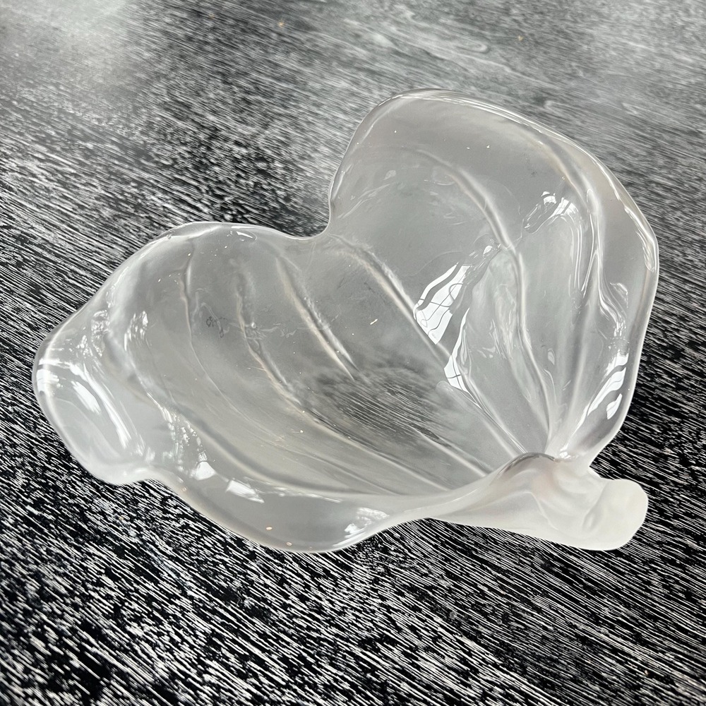 2000 Art Glass Shell or Leaf Bowl Signed by Nikolas Weinstein